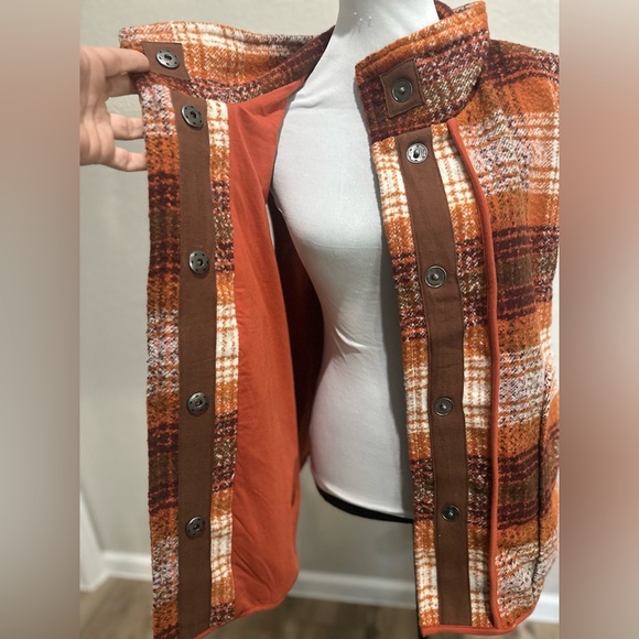 🆕 Free People Wrapped Up Blanket Vest- Topaz Combo - Picture 6 of 11